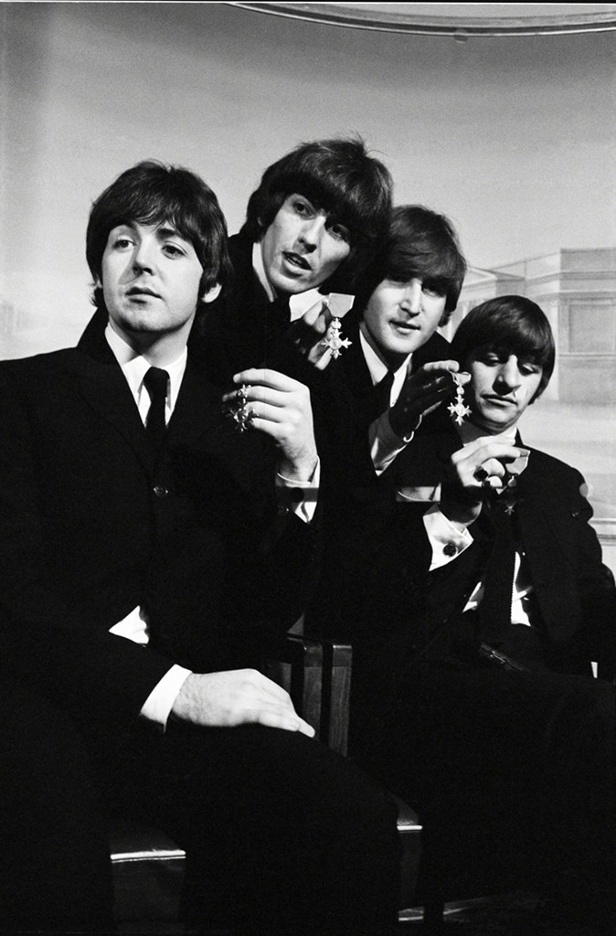 Julian Wasser - The Beatles in OBE London